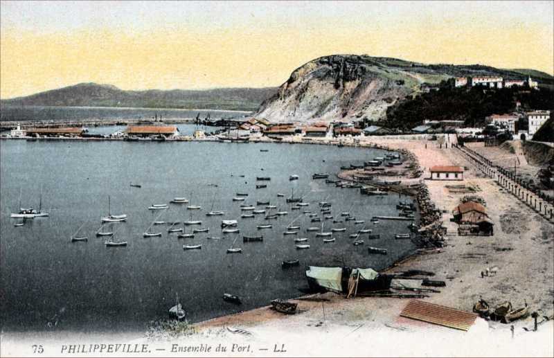 Philippeville vers 1900, vue sur l'ensemble du port