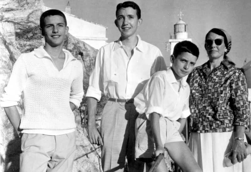 Philippeville - En Famille au Phare de Stora - 1960