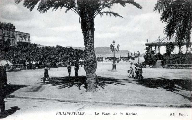 La Place de la Marine, future Place de Marqué, et le Kiosque à Musique