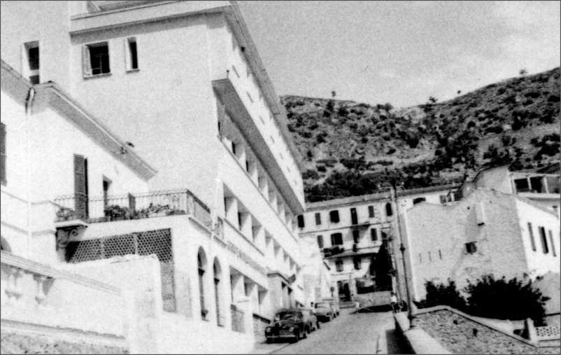 Stora - l'école Communale